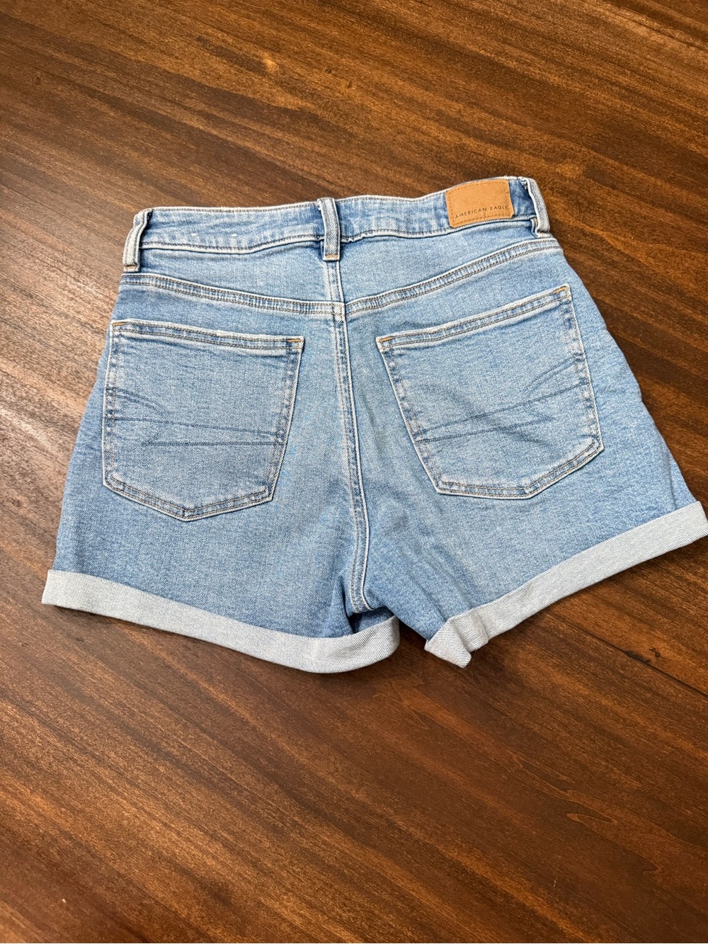American Eagle Outfitters Light Wash Denim Roll Cuff Shorts - Picture 3 of 6
